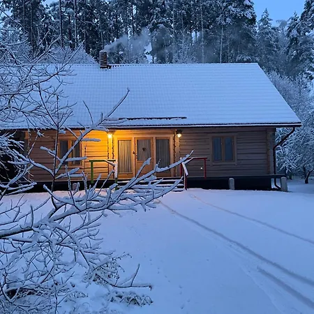 Quiet Log House Getaway In Nature Holiday home *