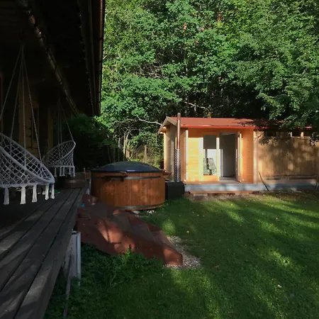 Quiet Log House Getaway In Nature Holiday home *