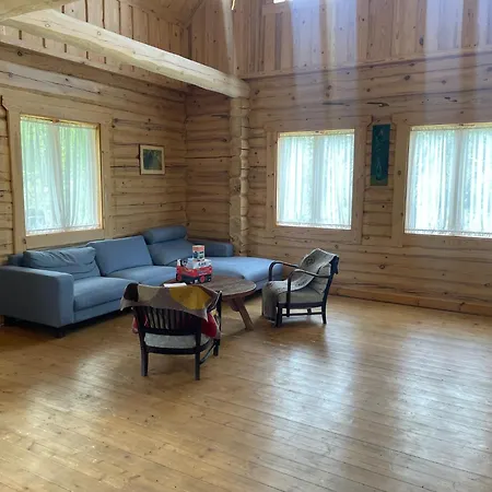 Hébergement de vacances Quiet Log House Getaway In Nature *