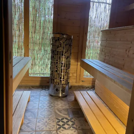 Quiet Log House Getaway In Nature Hébergement de vacances