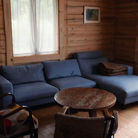 Quiet Log House Getaway In Nature *