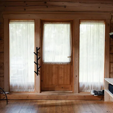 Quiet Log House Getaway In Nature Hébergement de vacances