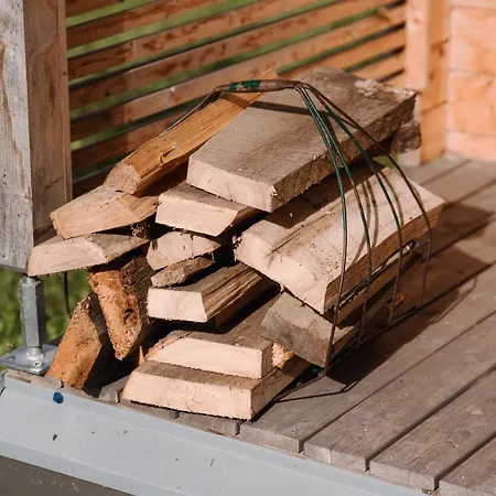 Quiet Log House Getaway In Nature Hébergement de vacances *