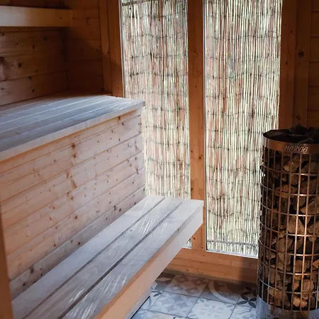 Hébergement de vacances Quiet Log House Getaway In Nature